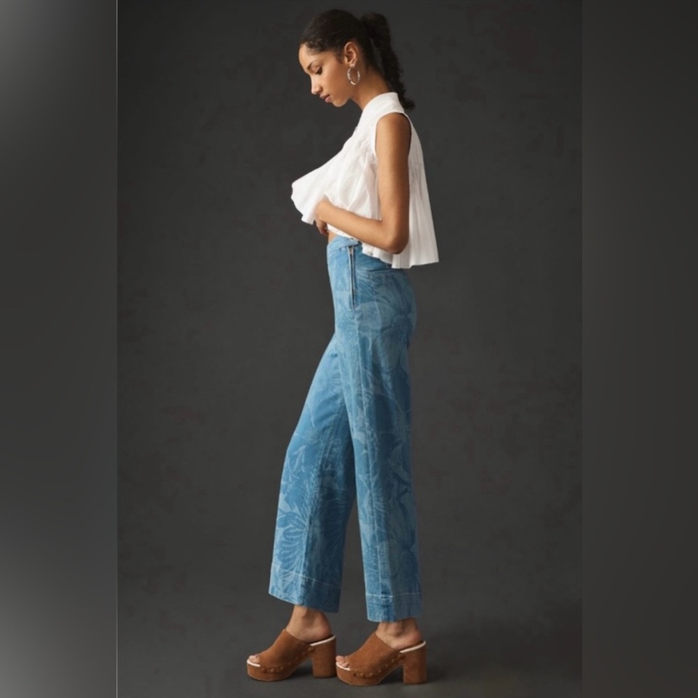 Anthropologie Pilcro The Skipper Side-Zip Cropped Floral Jeans - Picture 3 of 9